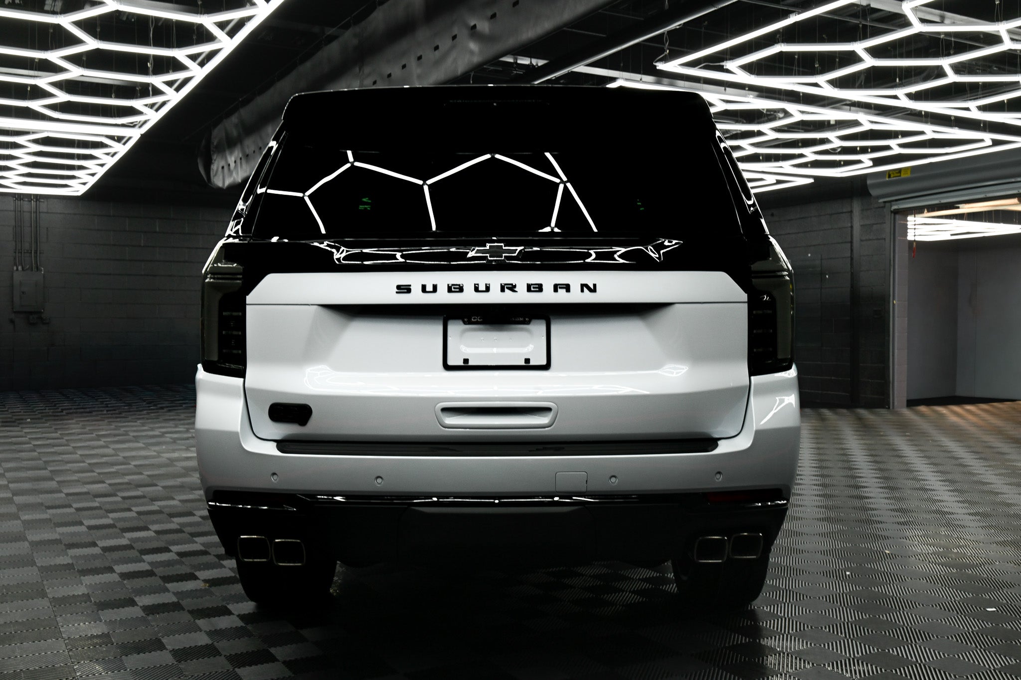 2026 Chevrolet Suburban High Country- Polar White