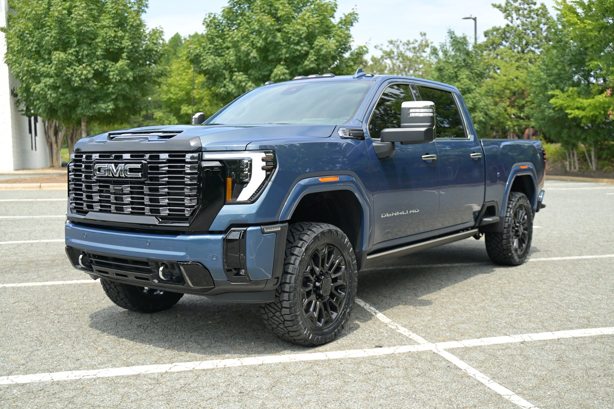 2026 GMC Sierra 2500HD Denali Ultimate- Blue