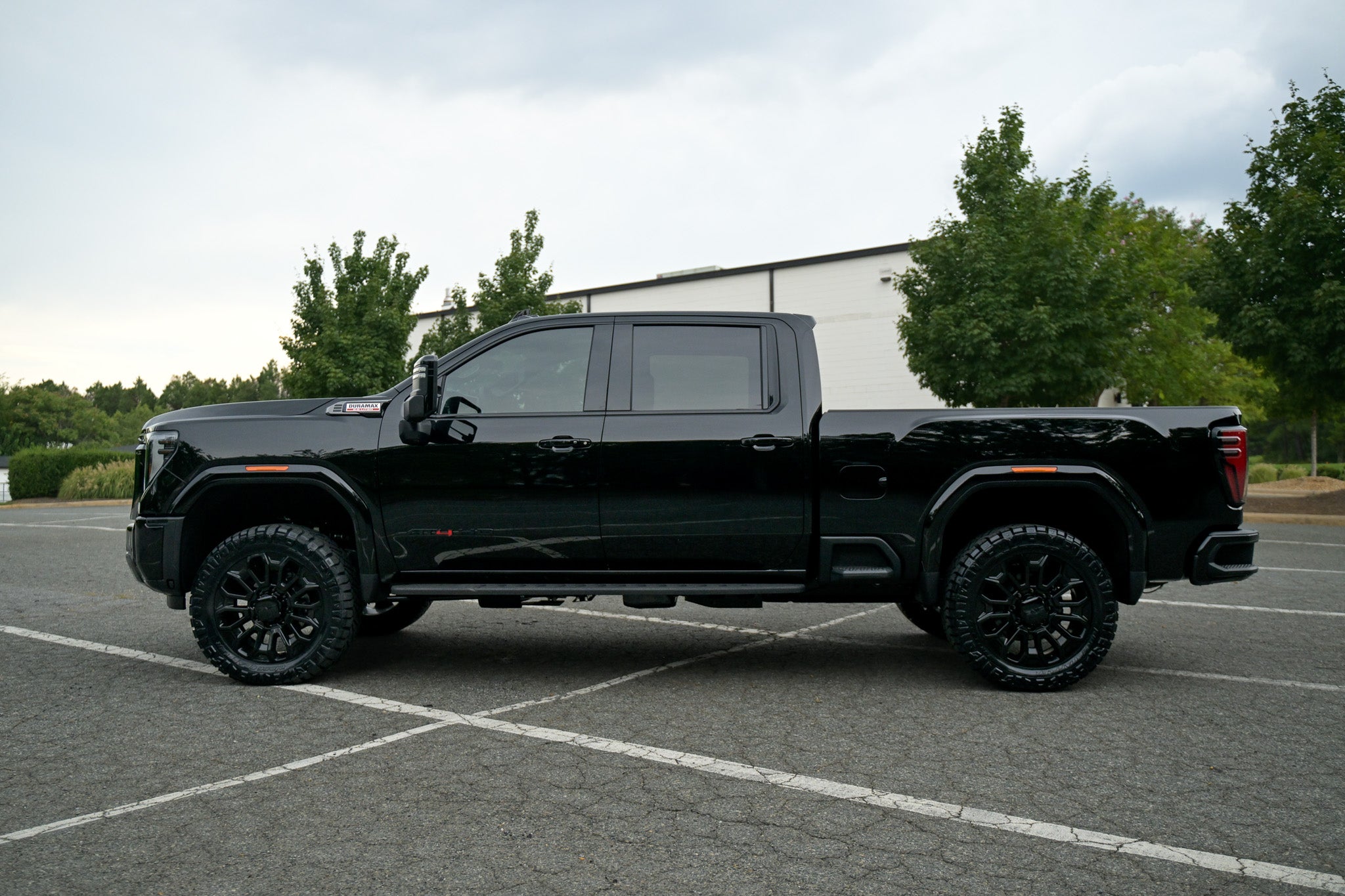 2026 GMC Sierra 2500HD AT4 - Black Kernersville