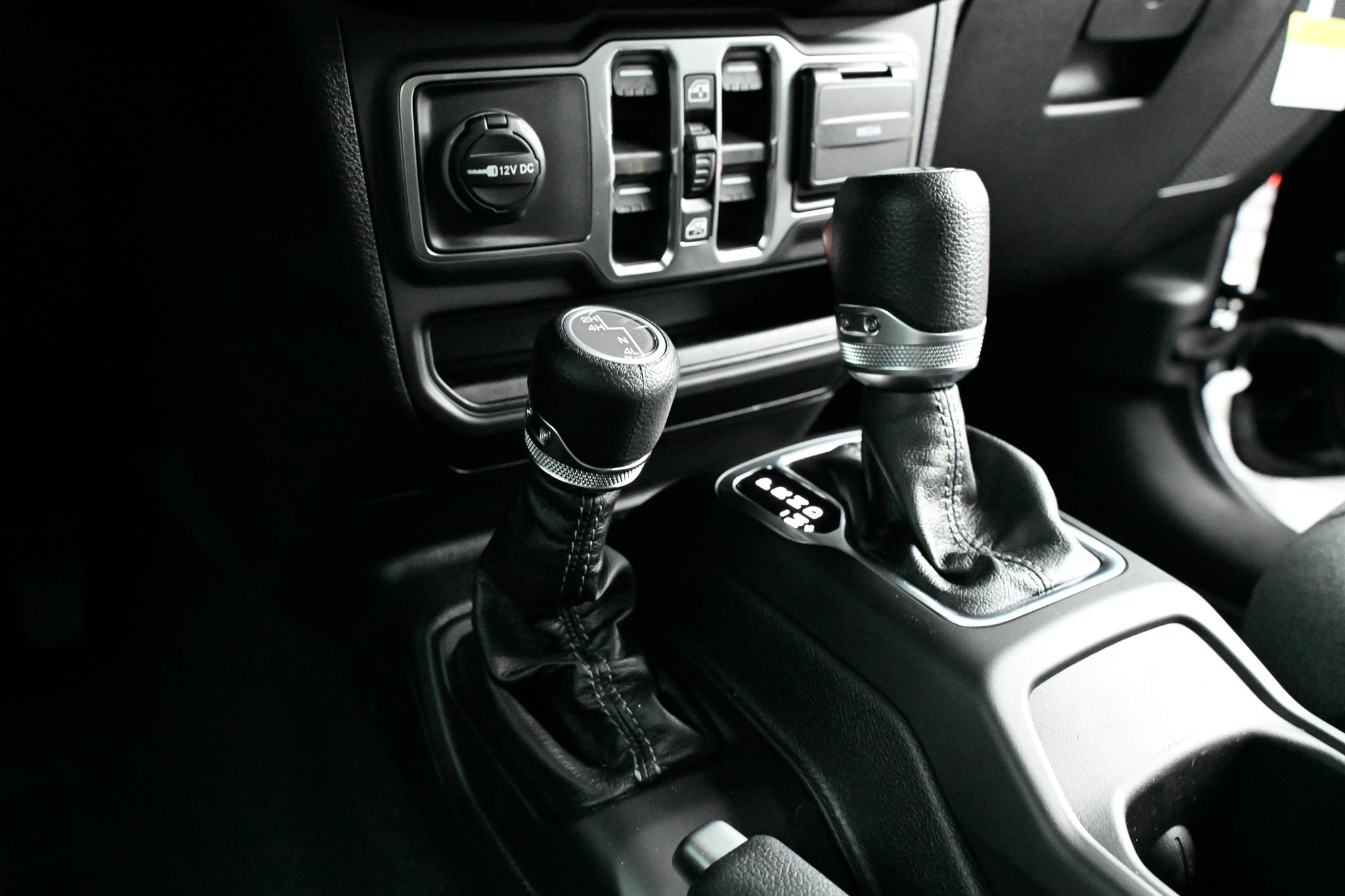 2026 Jeep WRANGLER Base Camp 204106