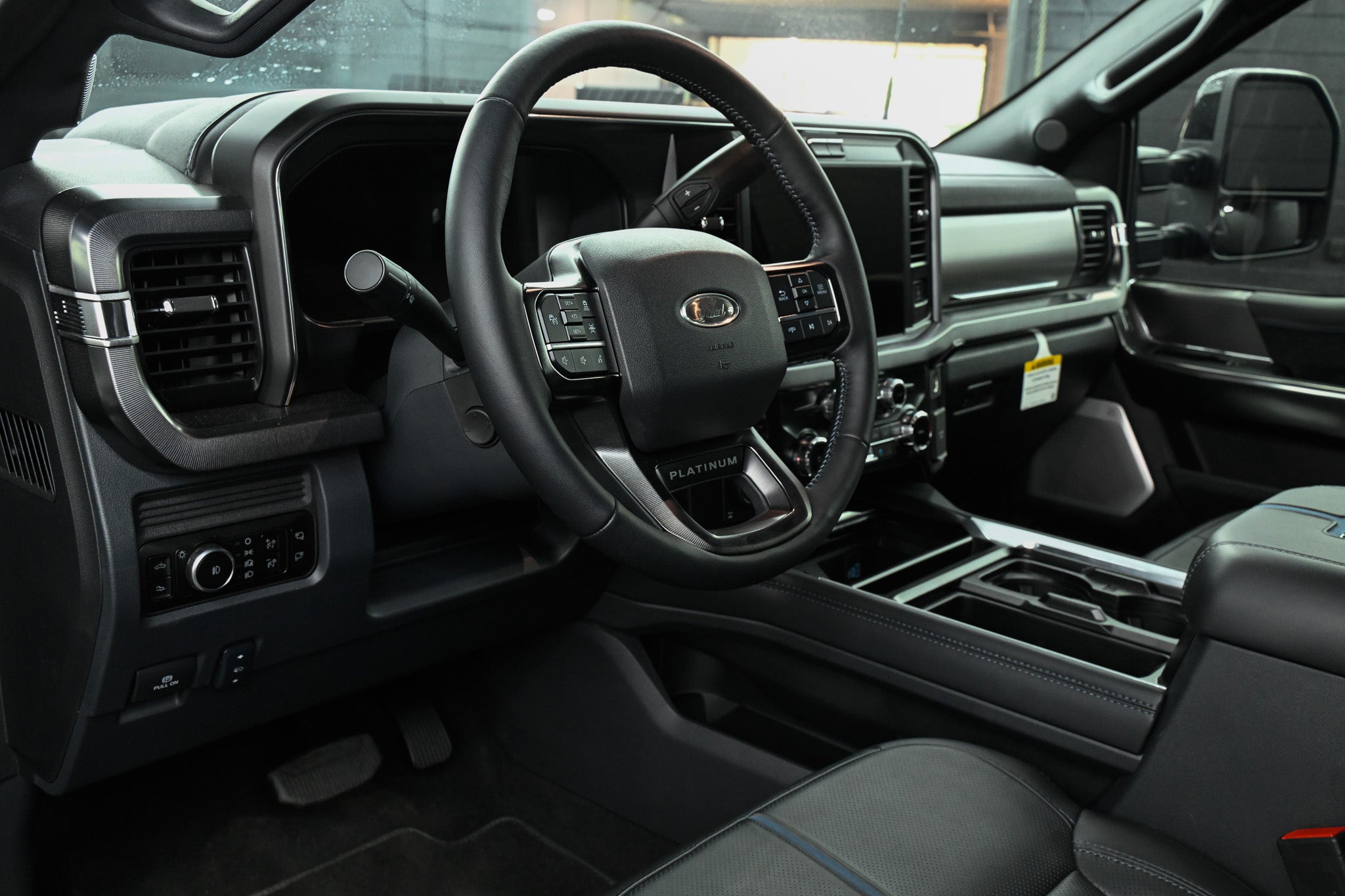 2026 Ford F-350 Platinum OVERLAND Edition