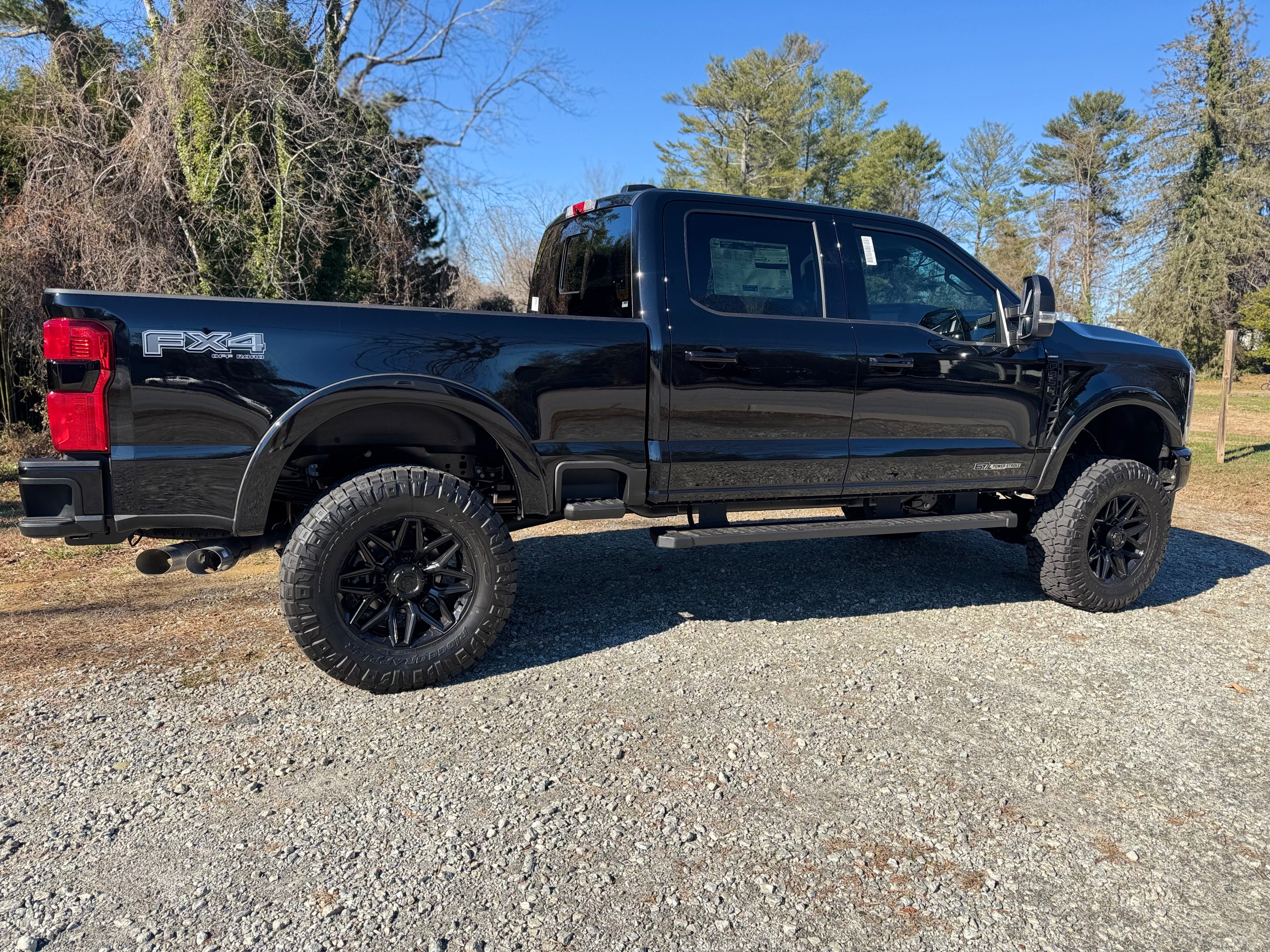 2026 Ford Super Duty F-350® Lariat®